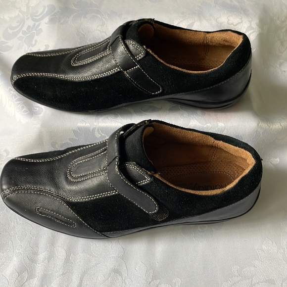 Nateralizer black suede and leather comfortable shoe Valcro closure Sz 7 1/2 - Picture 3 of 10
